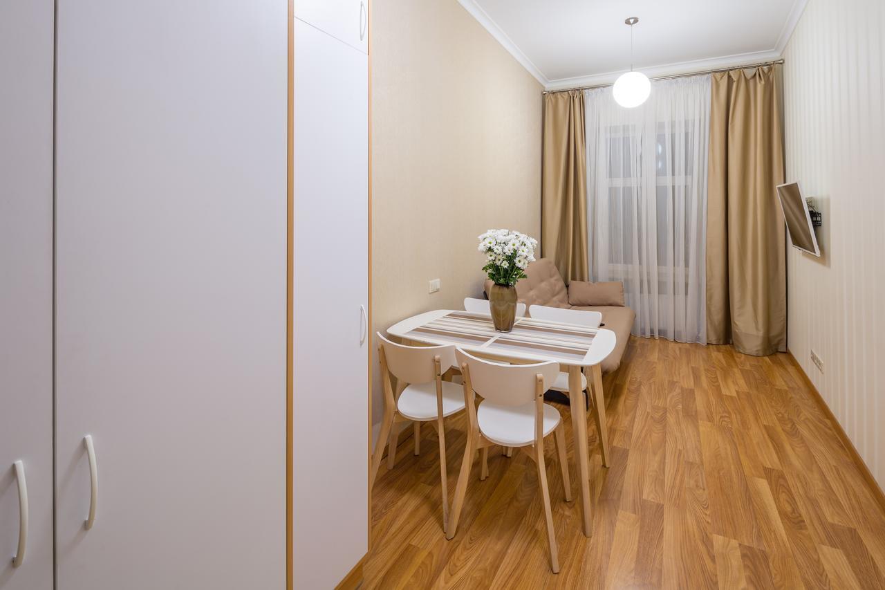 Apartment On Svobody Avenue 25 Lviv Eksteriør billede