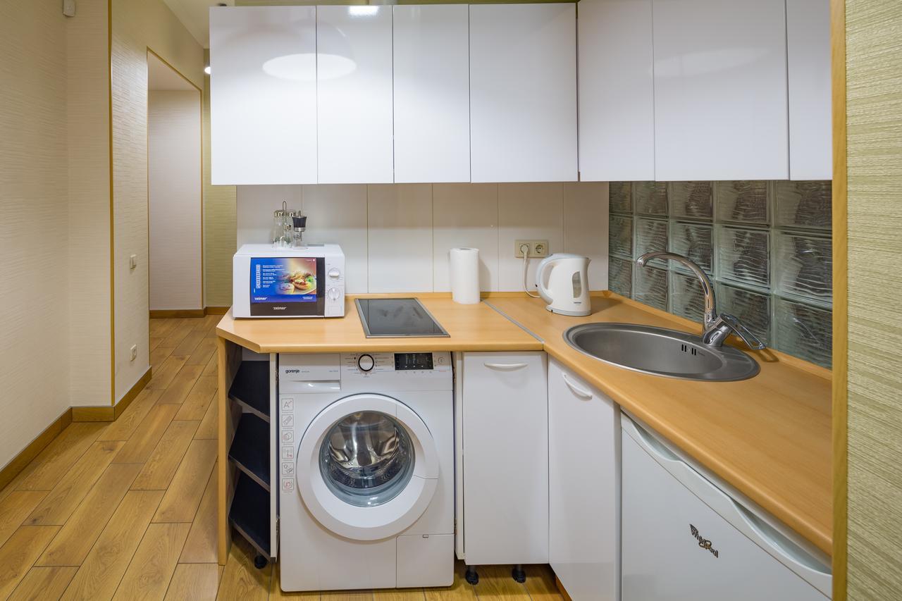 Apartment On Svobody Avenue 25 Lviv Eksteriør billede
